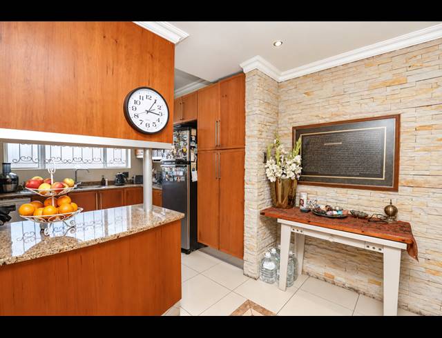 2 BEDROOM APARTMENT FOR SALE IN MUSGRAVE